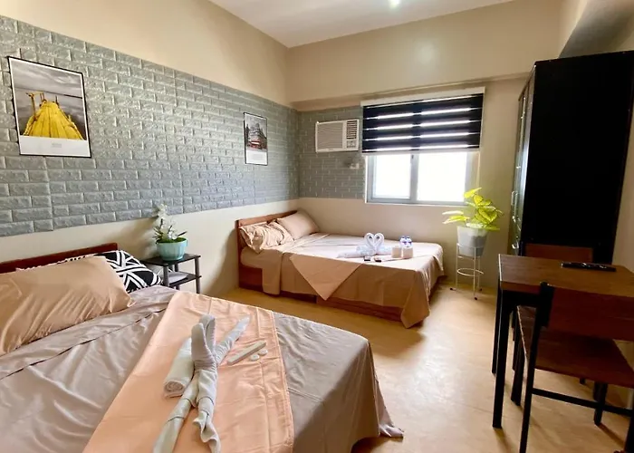 Proper Across Sm With Two Beds 4* Cebu