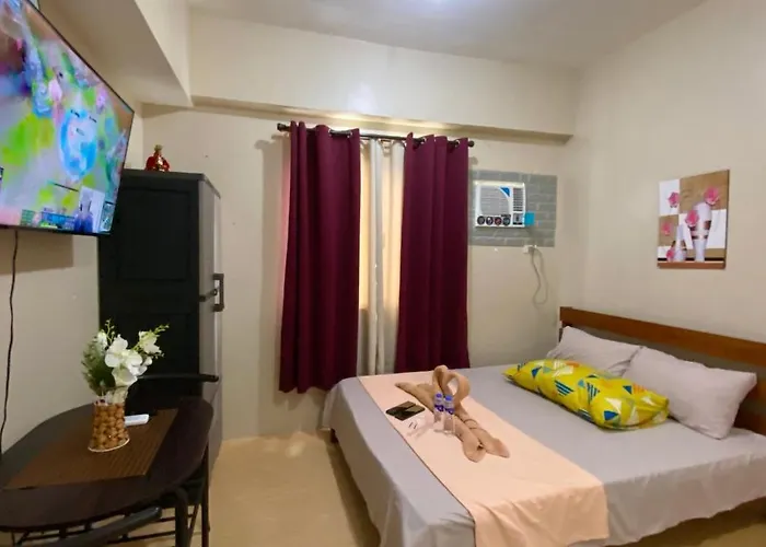 Proper Across Sm With Two Beds 4* Cebu